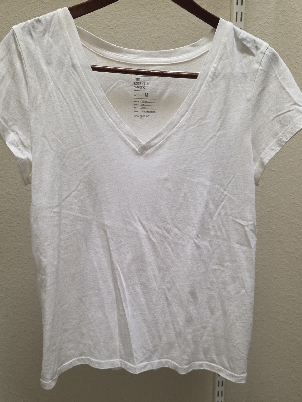 GAP White V-Neck Short Sleeve Tee